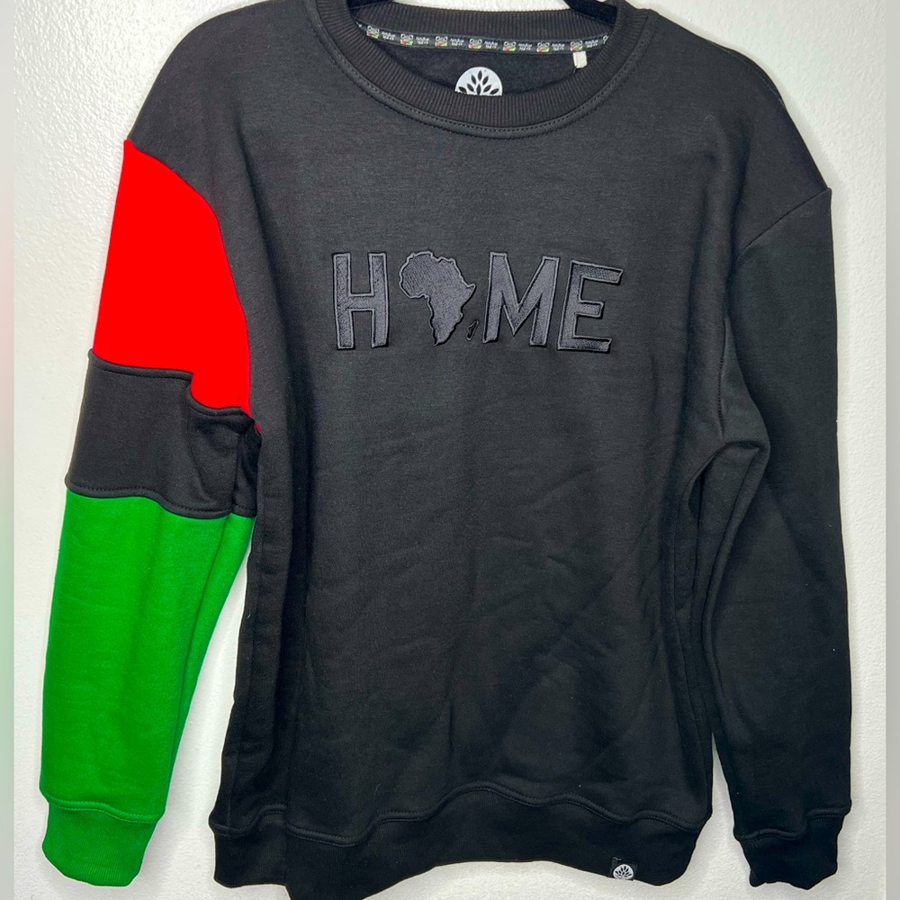 Crew neck Sweater light weight black Large in size